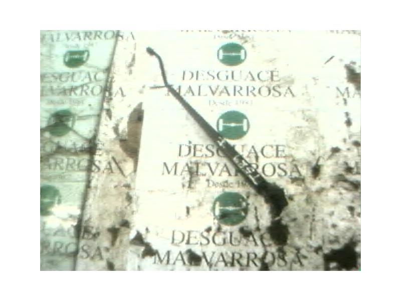 Recambio de brazo limpia delantero izquierdo para chrysler 300 m (lr) 2.7 v6 referencia OEM IAM 5011205AA  