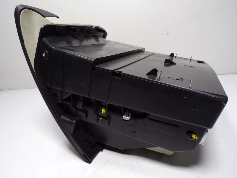 Recambio de guantera para renault captur 1.2 tce energy referencia OEM IAM 685000532R 685003033P 00134397