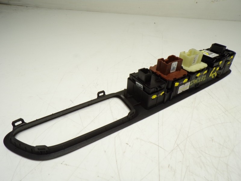 Recambio de mando elevalunas delantero izquierdo para renault captur 1.2 tce energy referencia OEM IAM 254118722R 255702886R 