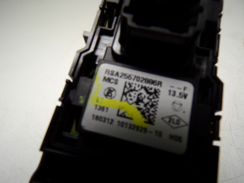 Recambio de mando elevalunas delantero izquierdo para renault captur 1.2 tce energy referencia OEM IAM 254118722R 255702886R 