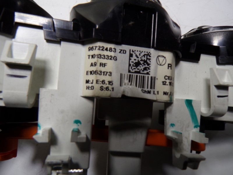 Recambio de mando calefaccion / aire acondicionado para peugeot 208 1.4 hdi fap referencia OEM IAM 9672248380 96722483ZD 