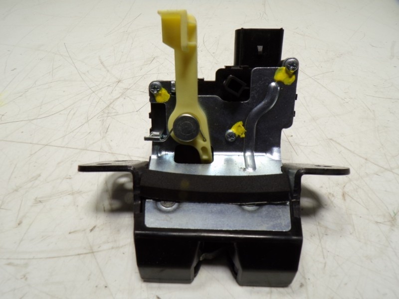 Recambio de cerradura maletero / porton para kia niro drive plug-in hybrid referencia OEM IAM 81230G5000 81230G5000 