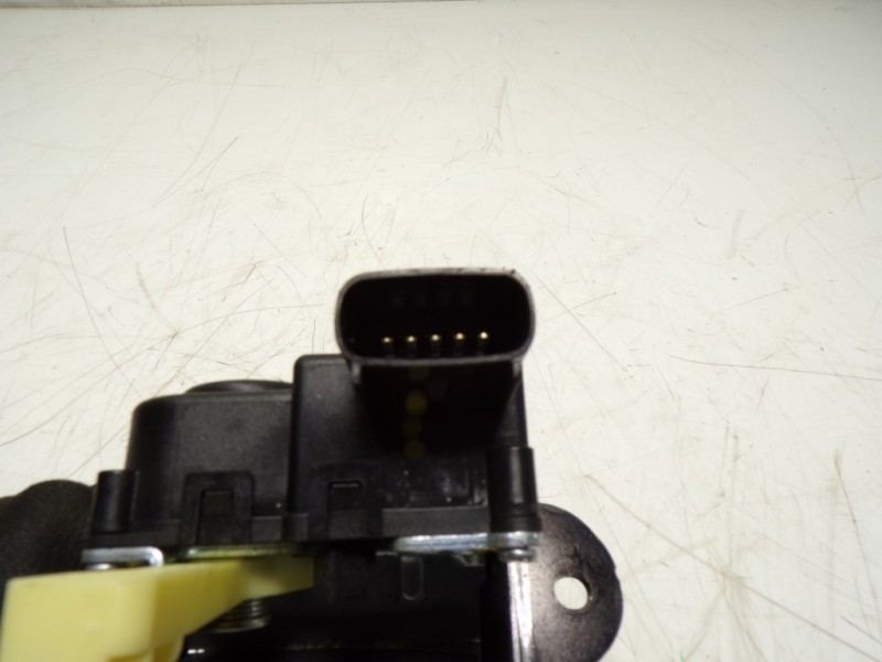 Recambio de cerradura maletero / porton para kia niro drive plug-in hybrid referencia OEM IAM 81230G5000 81230G5000 