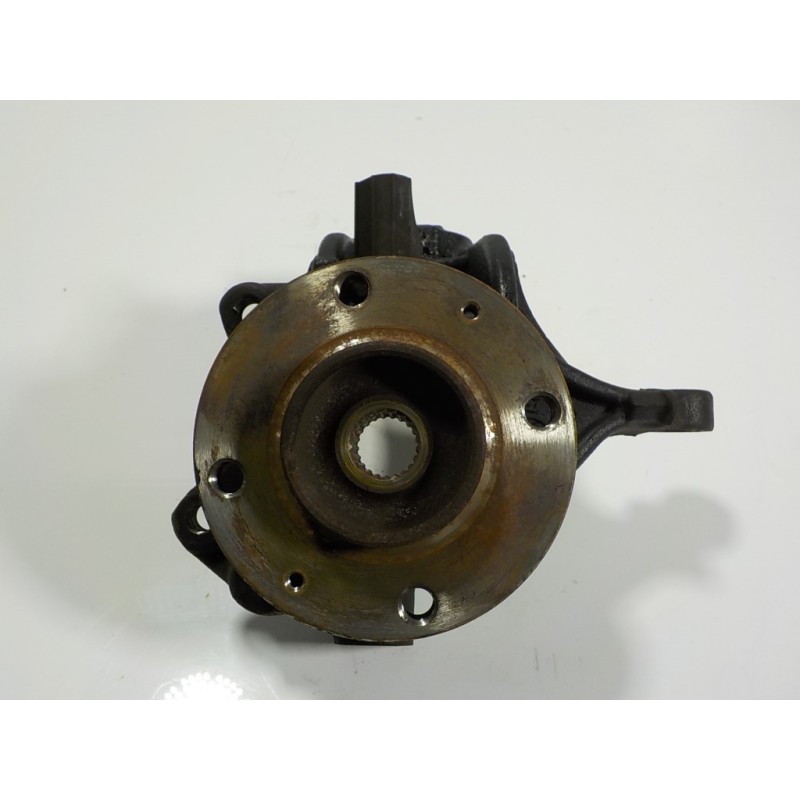 Recambio de mangueta delantera izquierda para peugeot 208 1.4 hdi fap referencia OEM IAM 1607557480  