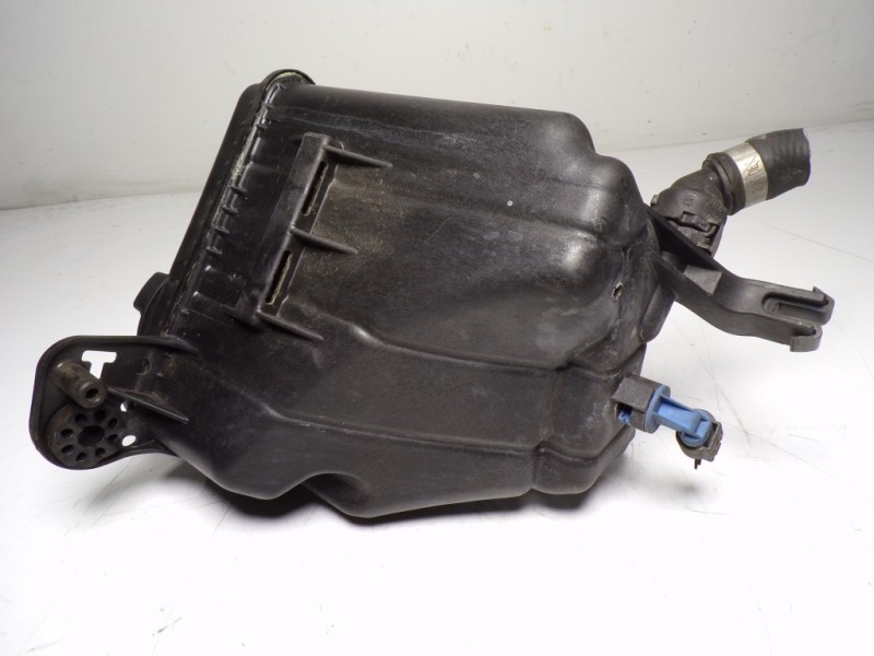 Recambio de deposito expansion para bmw serie 5 lim. (f10) 530d xdrive referencia OEM IAM 17137647283 17137601949 