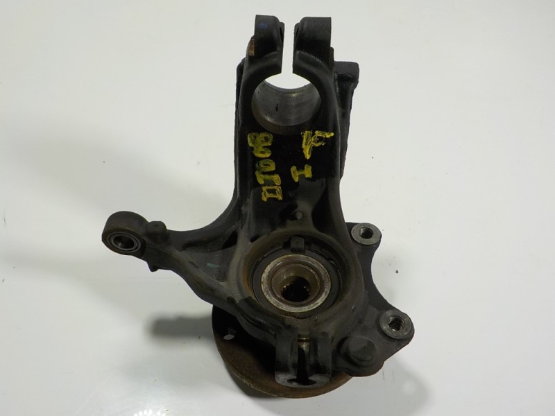 Recambio de mangueta delantera izquierda para peugeot 208 1.4 hdi fap referencia OEM IAM 1607557480  