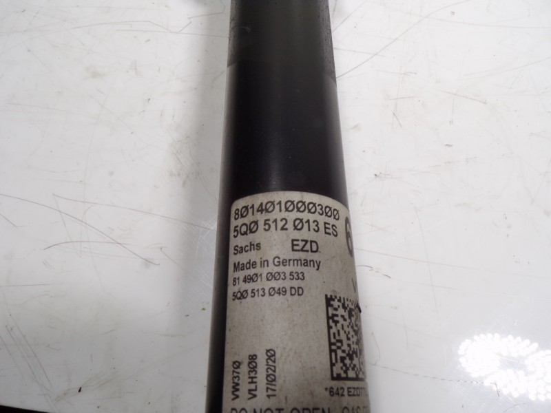 Recambio de amortiguador trasero derecho para seat leon (5f1) style referencia OEM IAM 5Q0513049DD 5Q0512013ES 