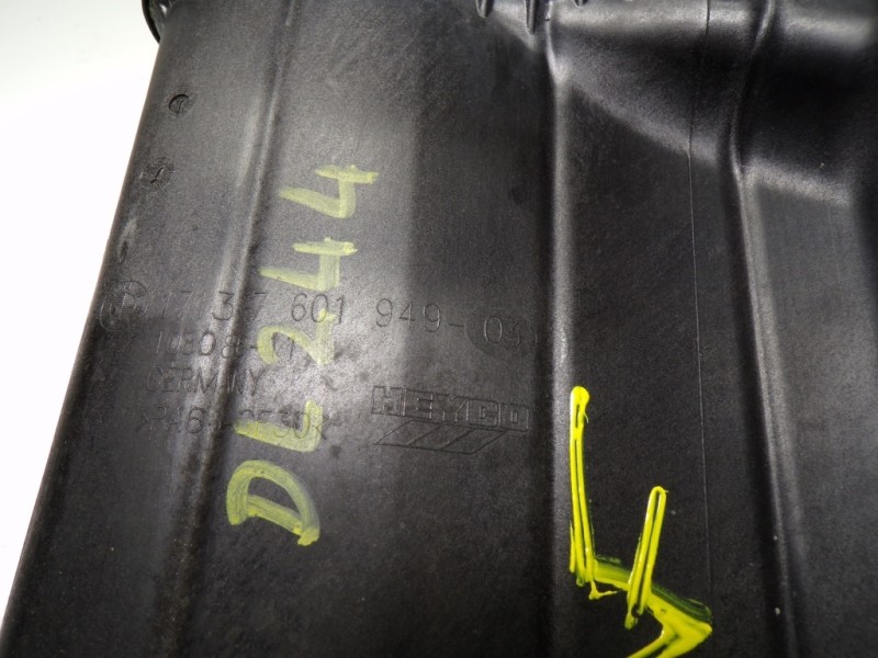 Recambio de deposito expansion para bmw serie 5 lim. (f10) 530d xdrive referencia OEM IAM 17137647283 17137601949 