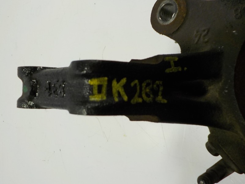 Recambio de mangueta delantera izquierda para renault captur 1.2 tce energy referencia OEM IAM 400159304R  