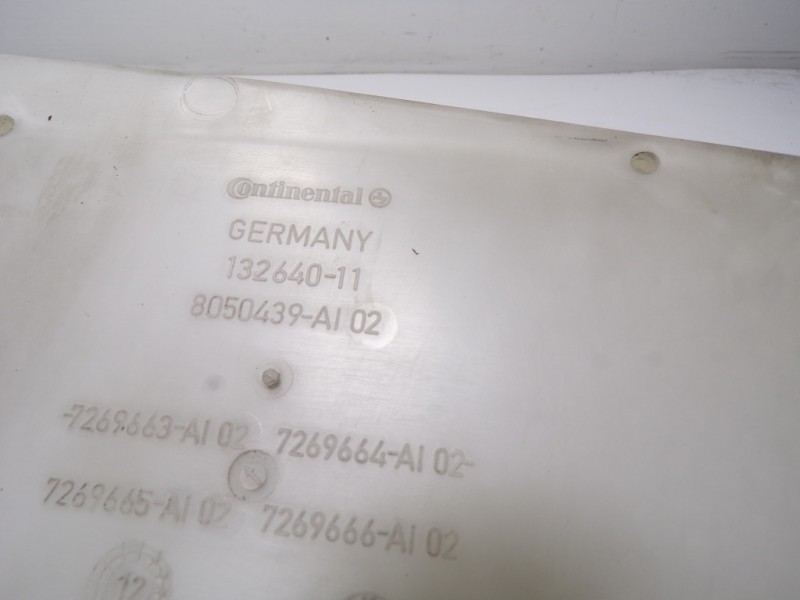 Recambio de deposito limpia para bmw serie 5 lim. (f10) 530d xdrive referencia OEM IAM 61667269667 8050439AI02 