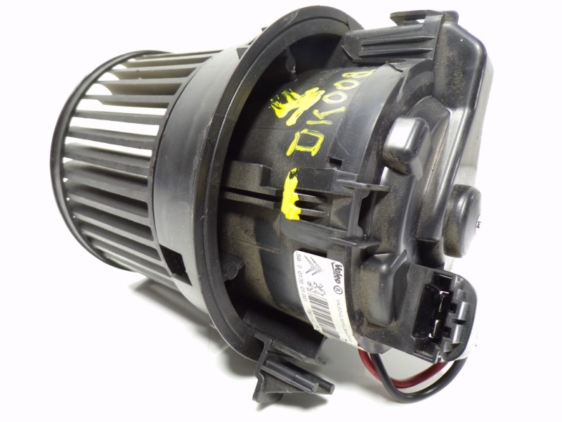 Recambio de motor calefaccion para peugeot 208 1.4 hdi fap referencia OEM IAM 1608182080 T1013140A 