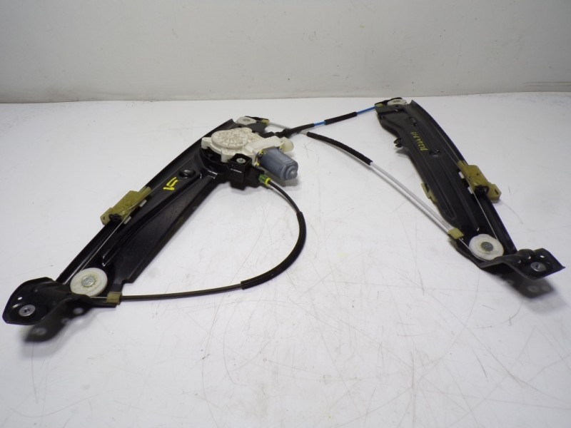 Recambio de elevalunas delantero izquierdo para bmw serie 5 lim. (f10) 530d xdrive referencia OEM IAM 51337182131 942888100 5133