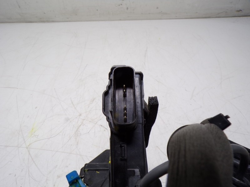 Recambio de cerradura puerta trasera derecha para kia niro drive plug-in hybrid referencia OEM IAM 81420G5000 81420G5000IBN 