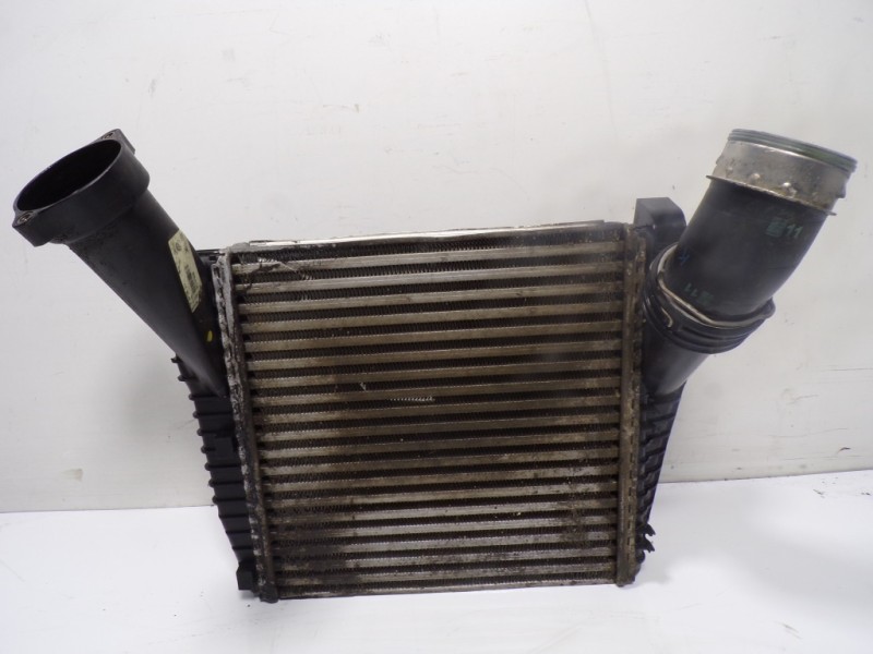 Recambio de intercooler para volkswagen touareg (7la) 2.5 tdi referencia OEM IAM 7L6145803E  
