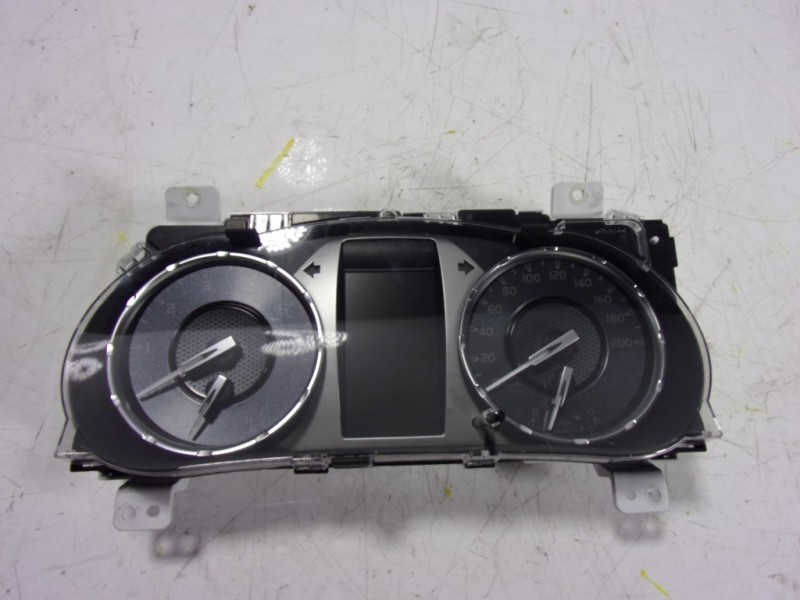 Recambio de cuadro instrumentos para toyota hilux (3b/3c/3d) doble cabina referencia OEM IAM 83800FGU50 83800FGU50B 