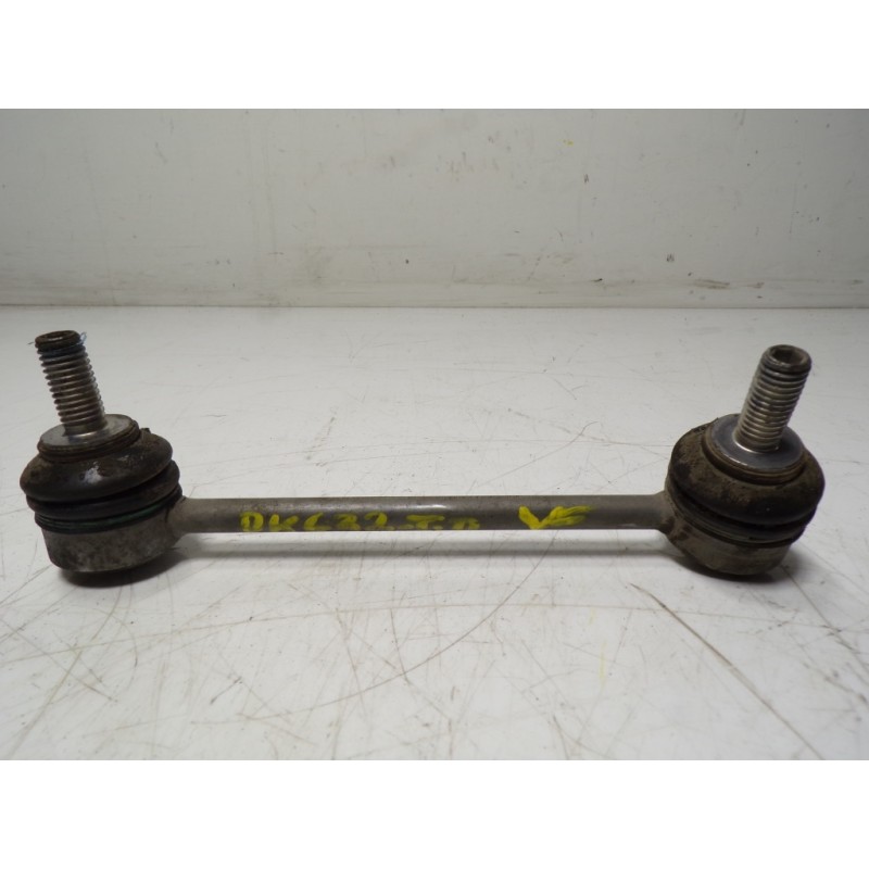 Recambio de tirante trasero derecho para land rover discovery sport 2.0 td4 cat referencia OEM IAM LR061271  