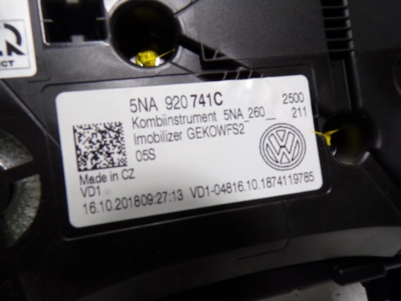 Recambio de cuadro instrumentos para volkswagen tiguan 2.0 tdi referencia OEM IAM 5NA920741C 5NA920741C 
