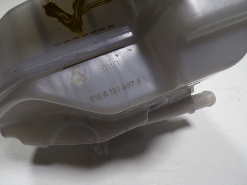 Recambio de deposito expansion para seat leon sportstourer (kl8) 2.0 tdi referencia OEM IAM 5WA121407F 5WA121407F 