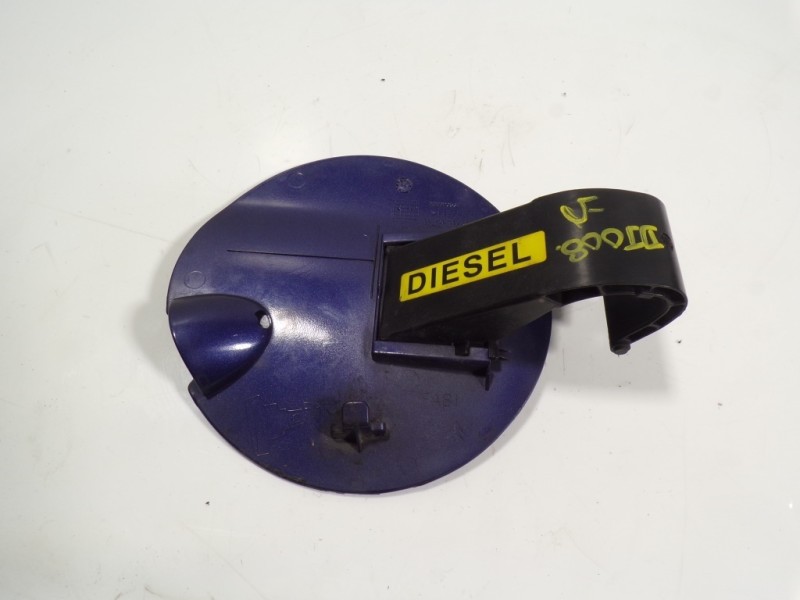 Recambio de tapa combustible para peugeot 208 1.4 hdi fap referencia OEM IAM 9673905980  