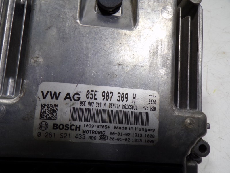 Recambio de centralita motor uce para seat leon (5f1) style referencia OEM IAM 05E906018AR 05E907309H 