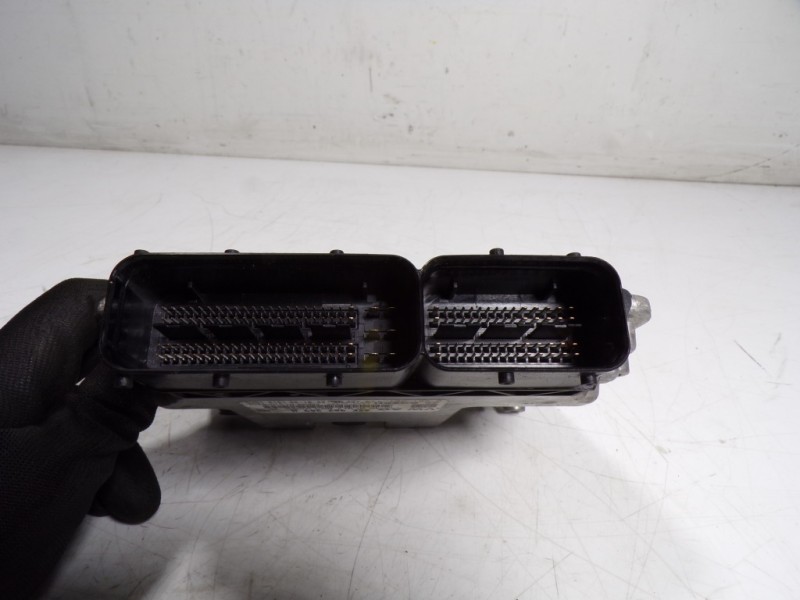 Recambio de centralita motor uce para seat leon (5f1) style referencia OEM IAM 05E906018AR 05E907309H 