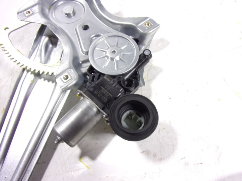 Recambio de elevalunas trasero izquierdo para toyota hilux (3b/3c/3d) doble cabina referencia OEM IAM 698040K120 857100K180 