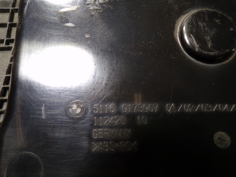 Recambio de guantera para bmw serie 5 lim. (f10) 530d xdrive referencia OEM IAM 51169205976 9173907 