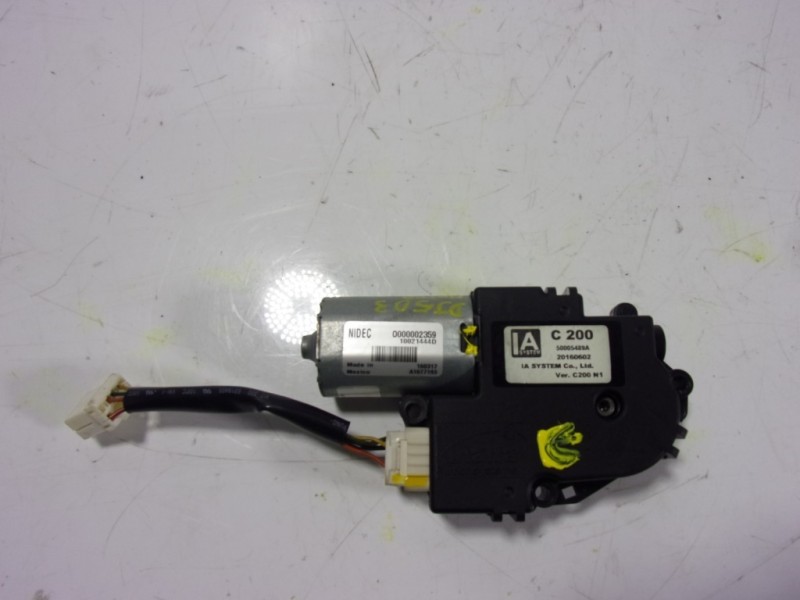 Recambio de motor techo electrico para ssangyong korando premium 4x2 referencia OEM IAM  50005489A 