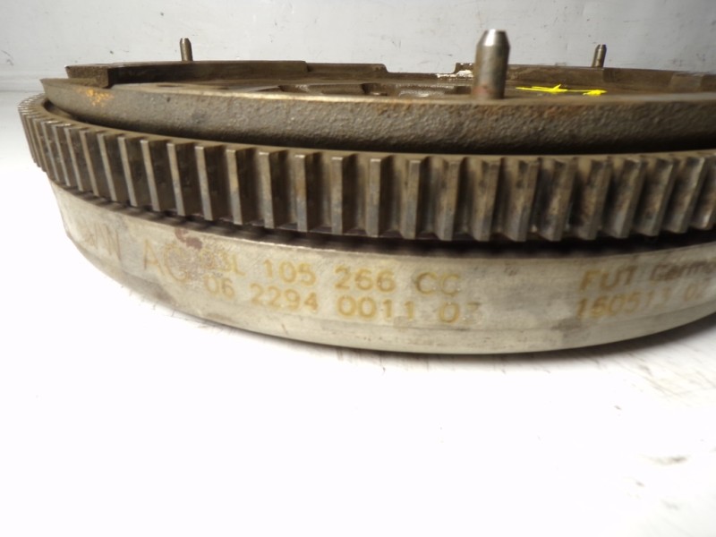 Recambio de volante motor para audi q3 (8u) 2.0 tdi referencia OEM IAM 03L105266CC 062294001103 062294001103