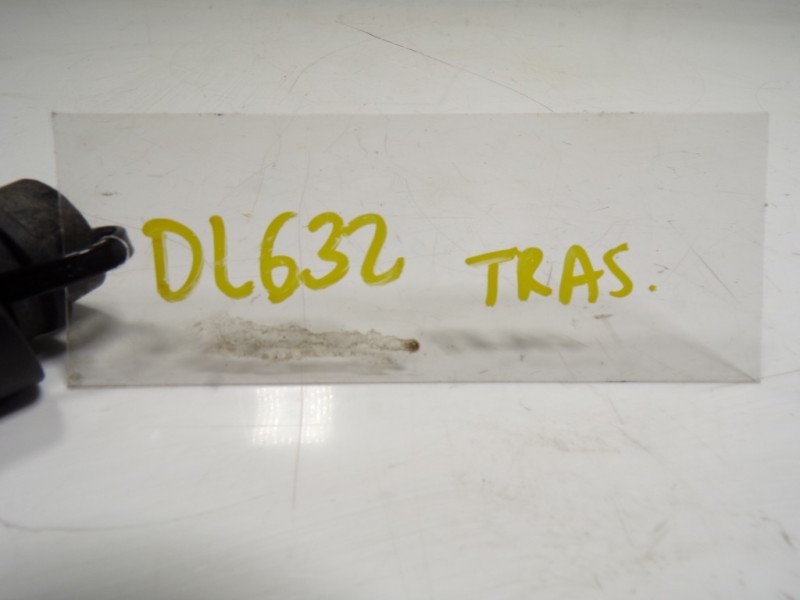 Recambio de brazo limpia trasero para volvo c30 2.4 20v diesel referencia OEM IAM 31290075  