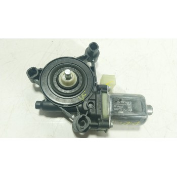 MOTOR ELEVALUNAS DELANTERO DERECHO 5Q0959802C 5Q0959802C 