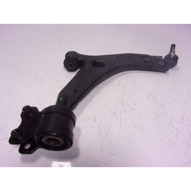 Recambio de brazo suspension inferior delantero derecho para volvo c30 2.4 20v diesel referencia OEM IAM 31277465  
