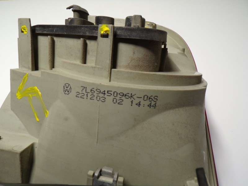 Recambio de piloto trasero derecho para volkswagen touareg (7la) 2.5 tdi referencia OEM IAM 7L6945096P 7L6945096K 221203