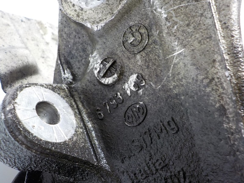 Recambio de mangueta trasera izquierda para bmw serie 5 lim. (f10) 530d xdrive referencia OEM IAM 33326793769  