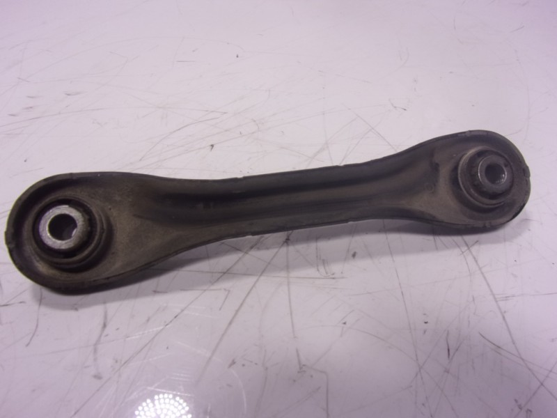 Recambio de brazo suspension inferior trasero derecho para volvo c30 2.4 20v diesel referencia OEM IAM   