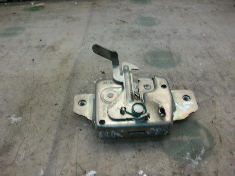 Recambio de cerradura capot para renault clio iii authentique referencia OEM IAM   