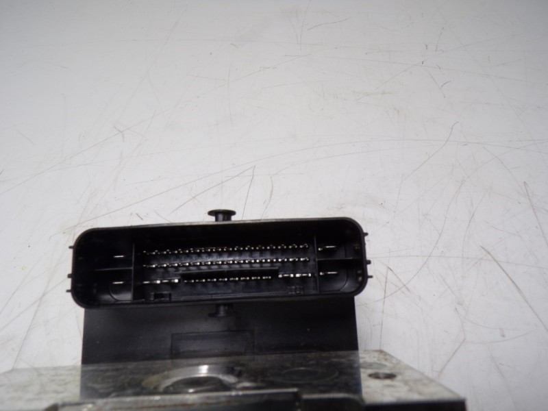 Recambio de abs para land rover discovery sport 2.0 td4 cat referencia OEM IAM LR098365 JJ322C405AD 