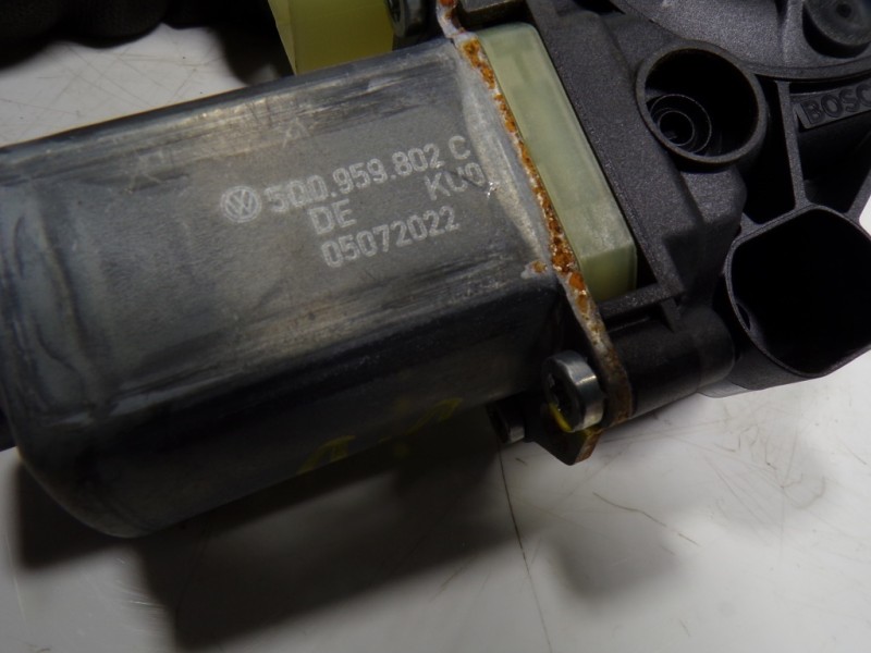 Recambio de motor elevalunas delantero derecho para seat leon sportstourer (kl8) fr referencia OEM IAM 5Q0959802C 5Q0959802C 