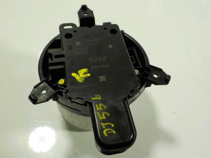 Recambio de motor calefaccion para lexus nx 300h 2wd referencia OEM IAM 8710378030  