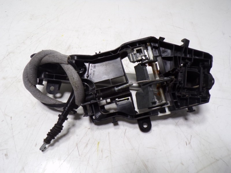 Recambio de maneta exterior delantera derecha para volkswagen tiguan 2.0 tdi referencia OEM IAM 510837206JGRU 510837812H 