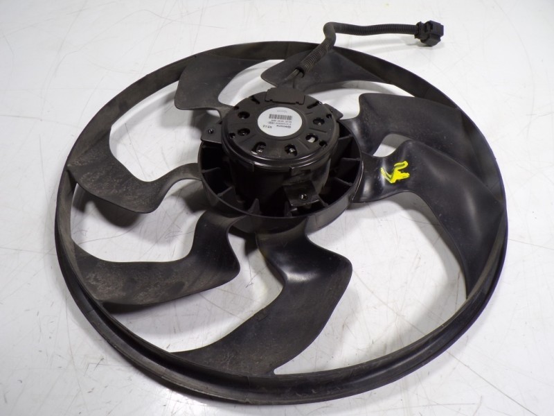 Recambio de electroventilador para kia niro drive plug-in hybrid referencia OEM IAM 25386G2000 3137230234 