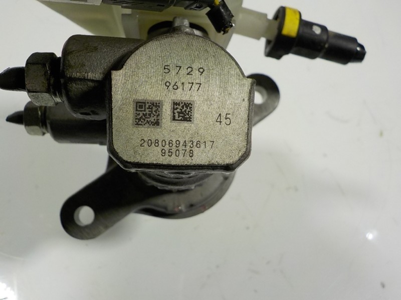 Recambio de bomba freno para mazda cx-3 2.0 16v cat referencia OEM IAM  20806943617 
