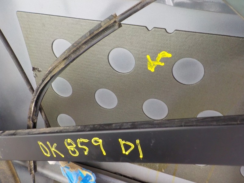 Recambio de puerta delantera izquierda para volkswagen touareg (7la) 2.5 tdi referencia OEM IAM 7L0831055L  