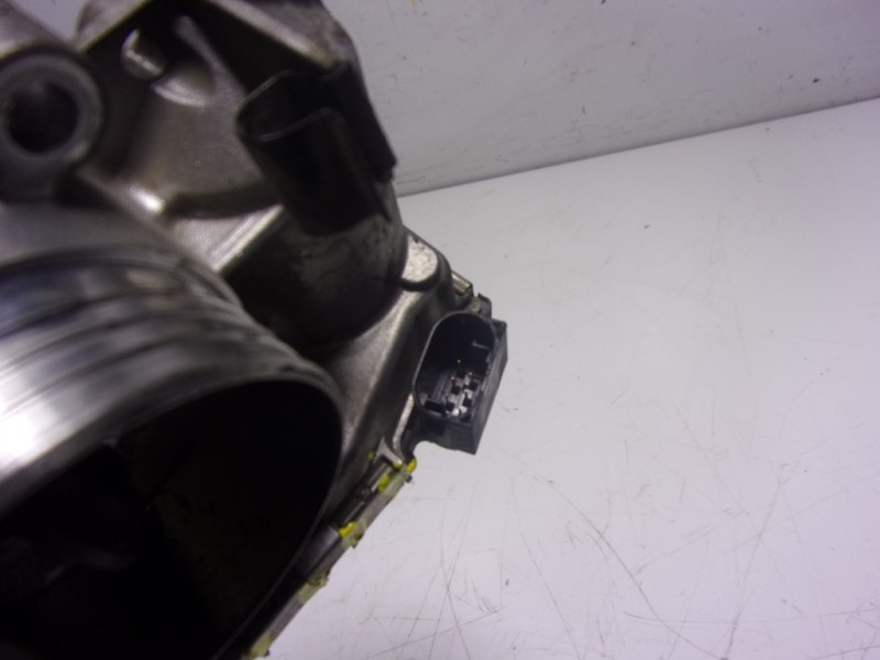 Recambio de caja mariposa para volvo c30 2.4 20v diesel referencia OEM IAM 31216665 8692720 