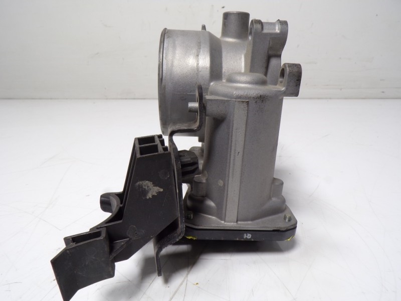 Recambio de caja mariposa para mazda cx-3 2.0 16v cat referencia OEM IAM   