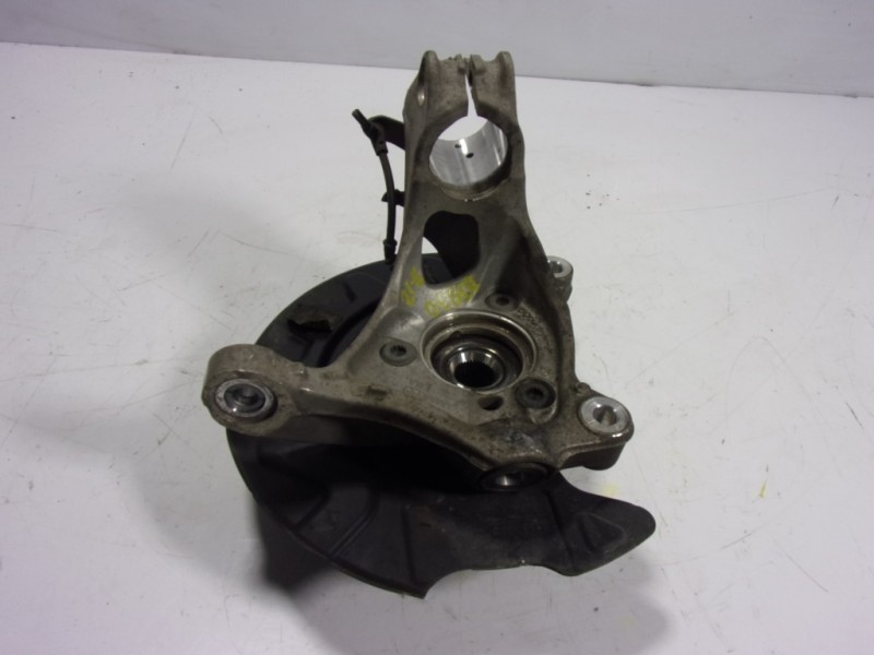 Recambio de mangueta delantera izquierda para volkswagen tiguan 2.0 tdi referencia OEM IAM 5Q0407253A  