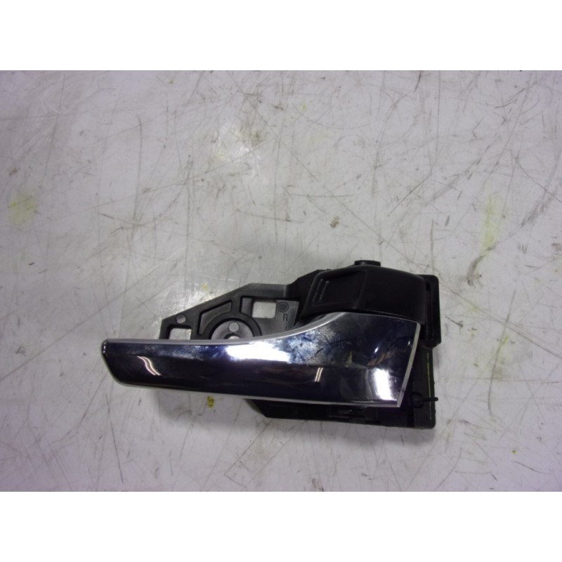 Recambio de maneta interior trasera derecha para toyota hilux (3b/3c/3d) doble cabina referencia OEM IAM 692050K130C0  