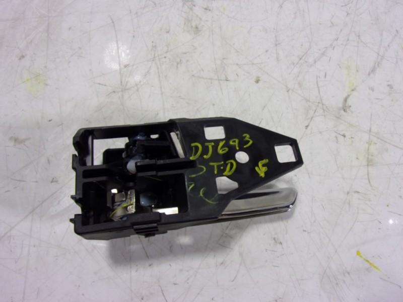 Recambio de maneta interior trasera derecha para toyota hilux (3b/3c/3d) doble cabina referencia OEM IAM 692050K130C0  