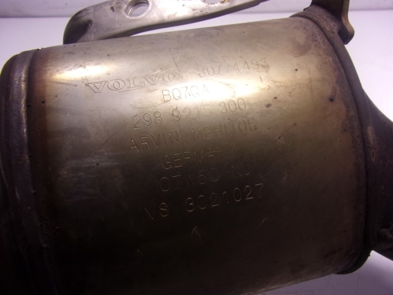 Recambio de catalizador para volvo c30 2.4 20v diesel referencia OEM IAM 36002224 2989215300 