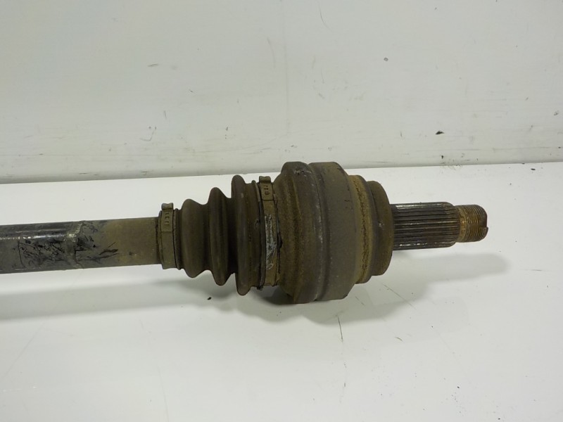 Recambio de transmision trasera derecha para bmw serie 5 lim. (f10) 530d xdrive referencia OEM IAM 33207581018 7581018AI01 